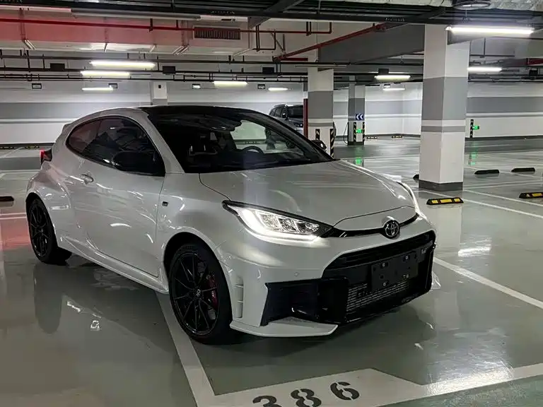 Toyota GR YARIS 2024 GR Evolution Edition фото 3
