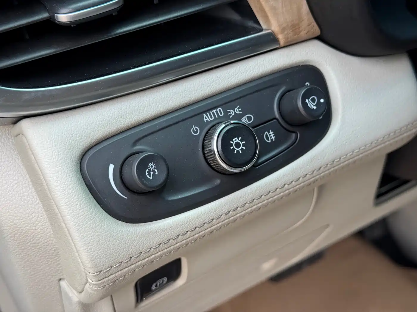 Buick GL8 2017 ES 28T Comfort Type China V фото 9