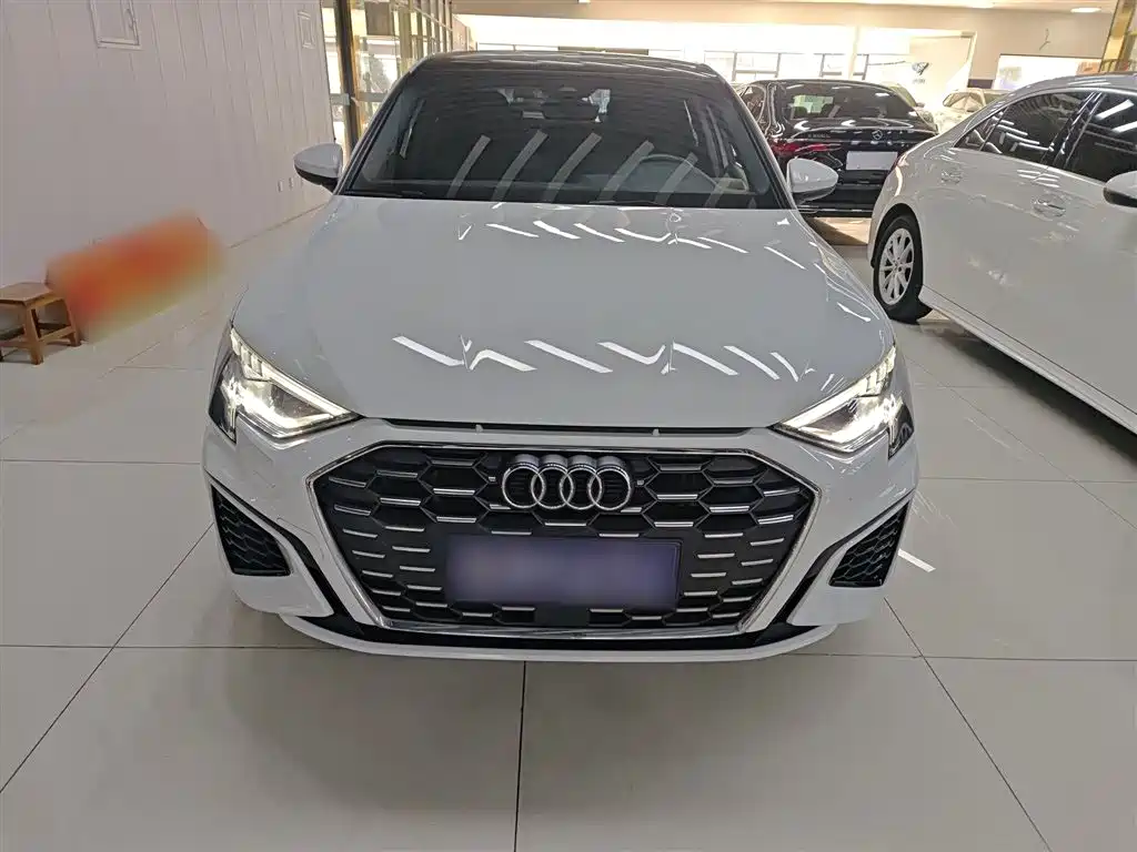 Audi A3 2024 Model A3L Limousine 35 TFSI Fashion Sport фото 3