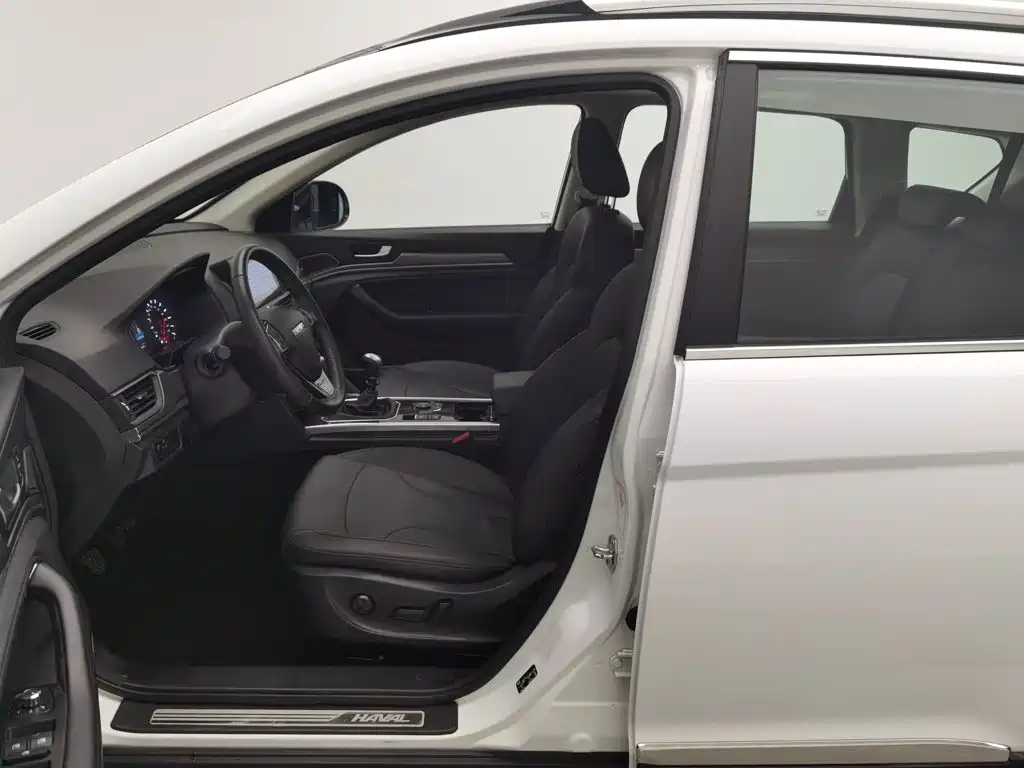 Photo 10 - Haval H6