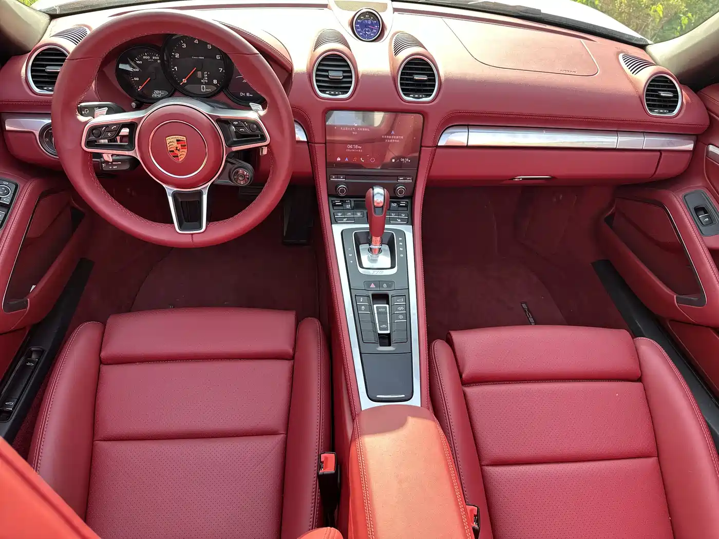 PORSCHE 718