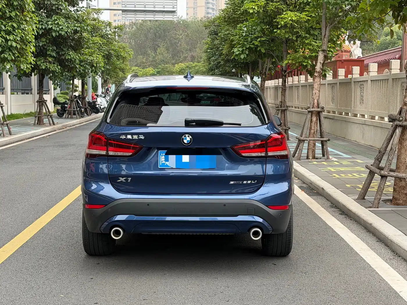 BMW X1 2021 sDrive25Li Leading фото 6