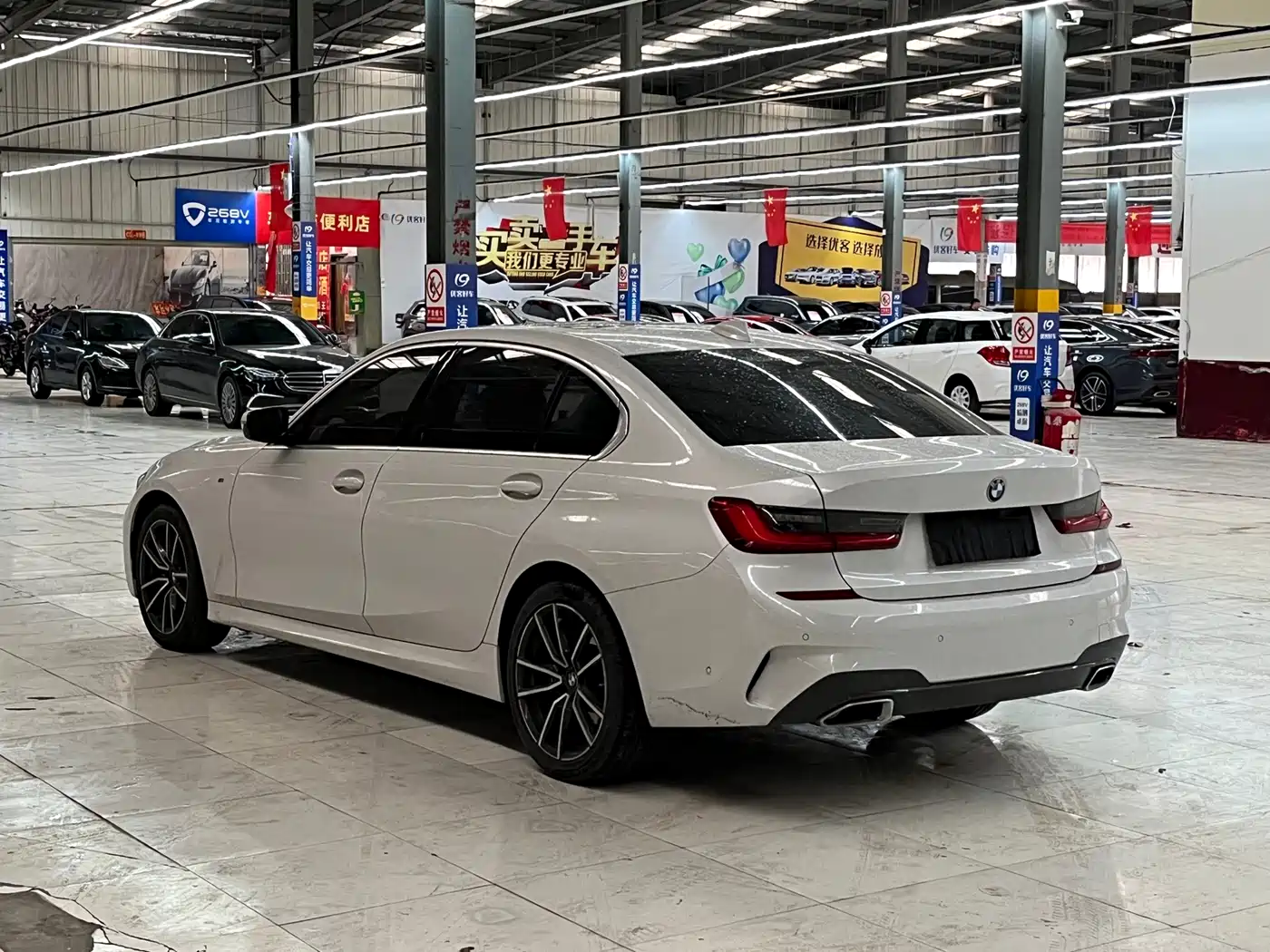 BMW 3 Series 2022 320Li M Sport Package фото 15