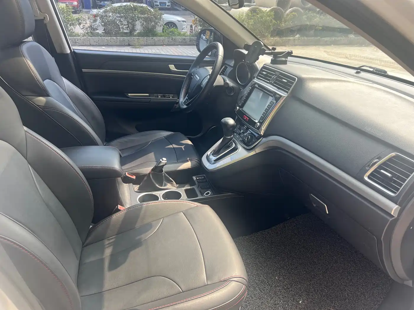 Haval H6 2017 Facelift Red Label Sport 1.5T Auto 2WD Luxury фото 5