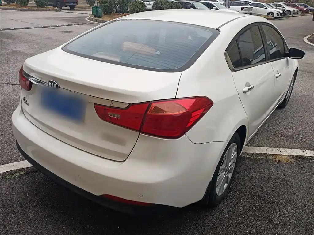 Kia K3 2015 1.6L Automatic GLS фото 7