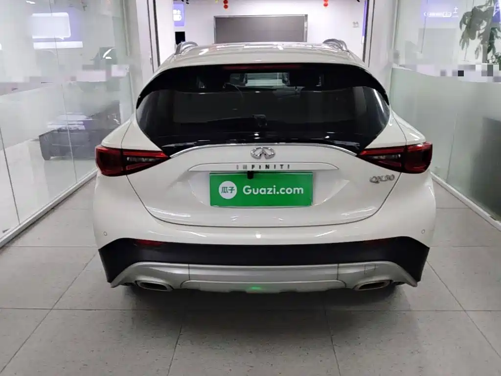 Infiniti QX30 2017 2017 Model 1.6T 2WD Sport