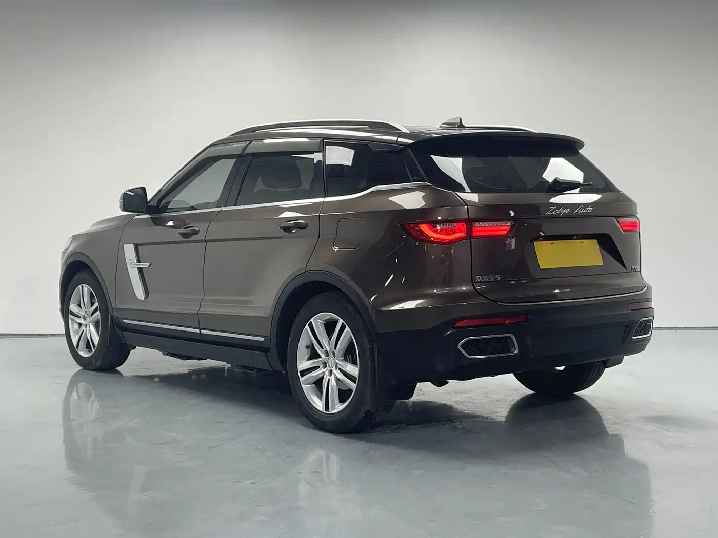 ZOTYE T700