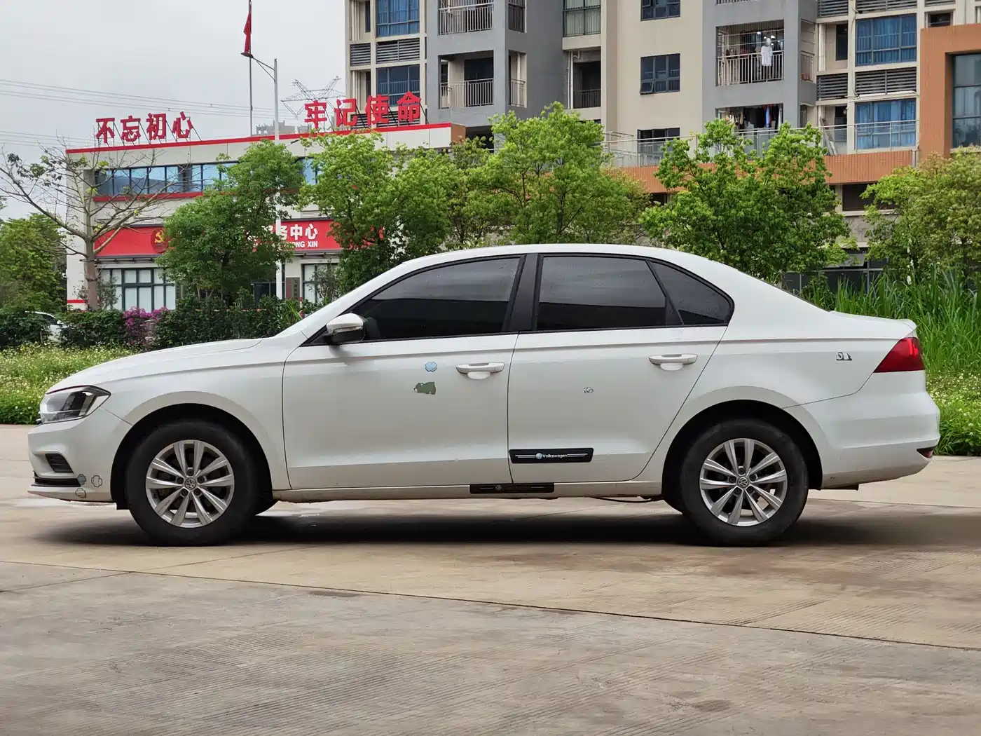 Volkswagen Bora 2016 Model 1.6L Automatic Fashion фото 8