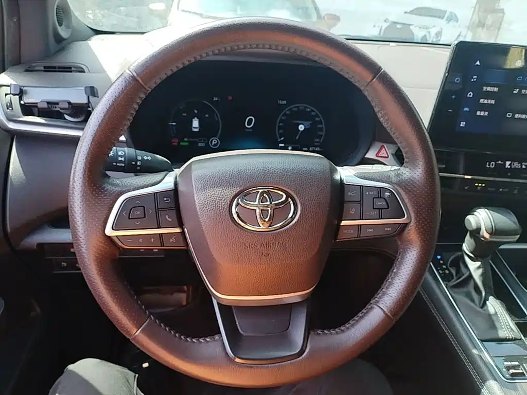 صورة 7 - Toyota Sienna