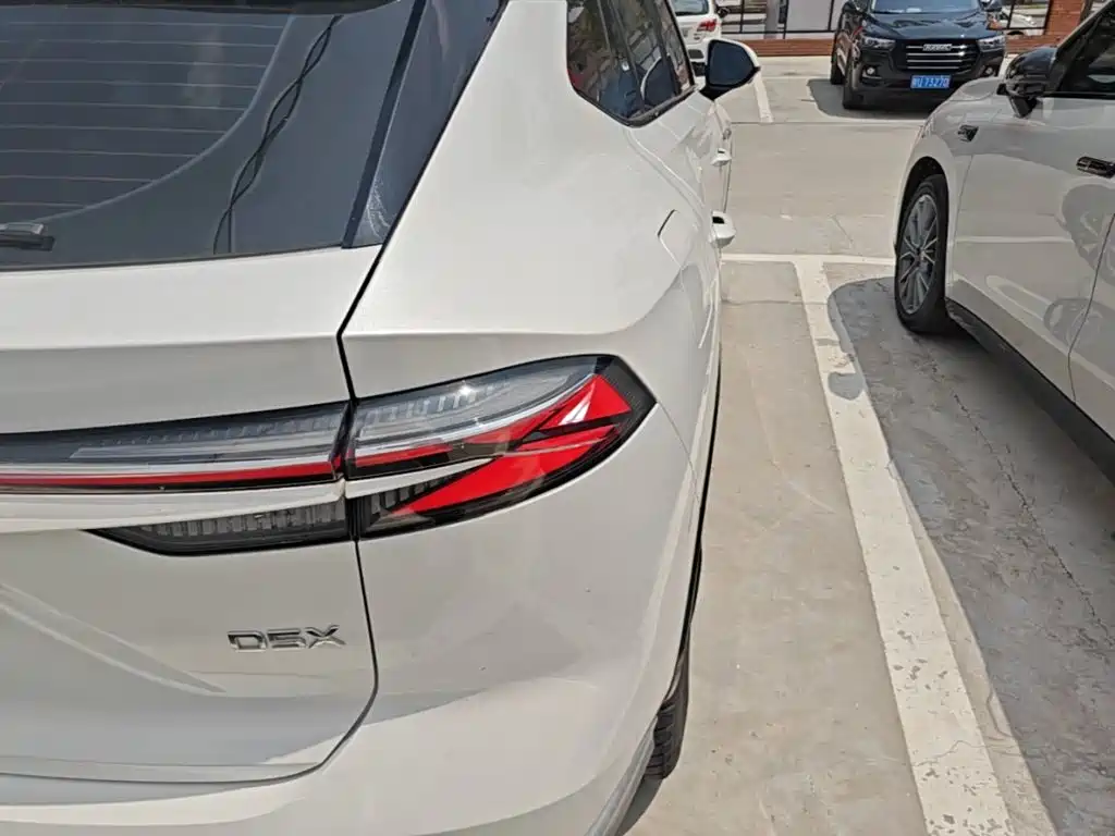 Roewe D5X DMH 2024 2024 135 Flagship Edition