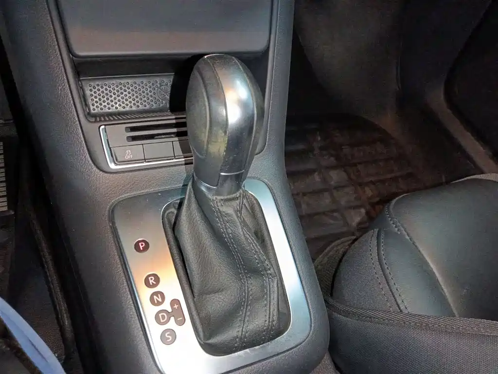 Volkswagen Tiguan 2015 1.8TSI Automatic 2WD Comfortline фото 14
