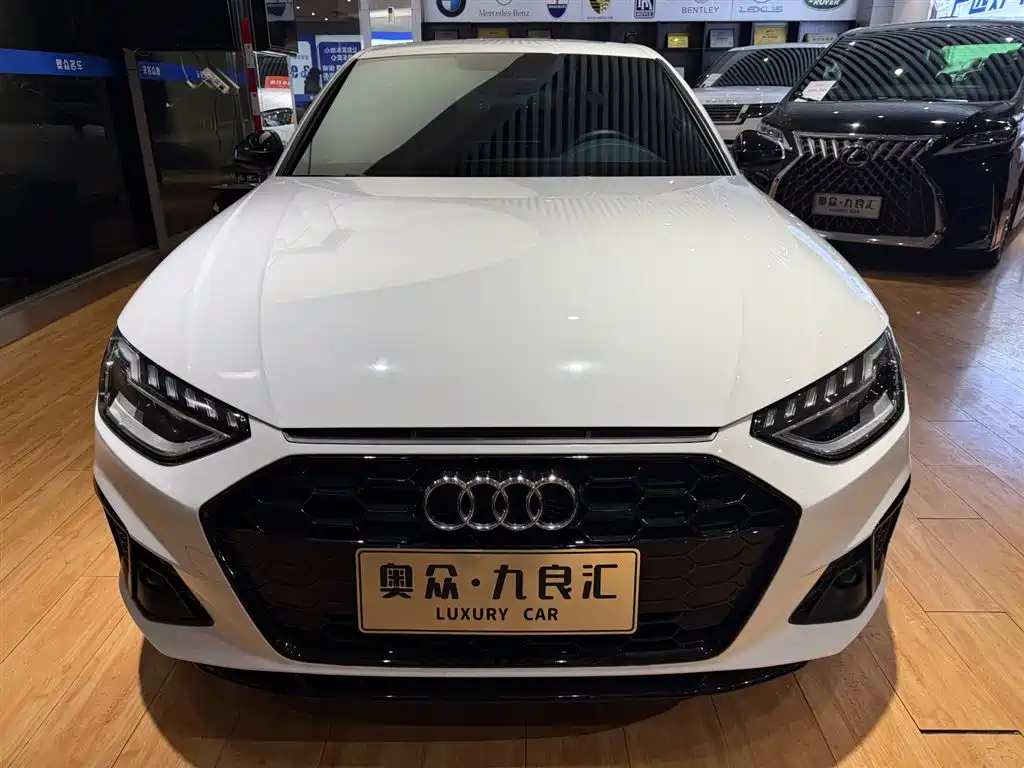 Audi A4L 2023 40 TFSI Luxury Sport фото 2