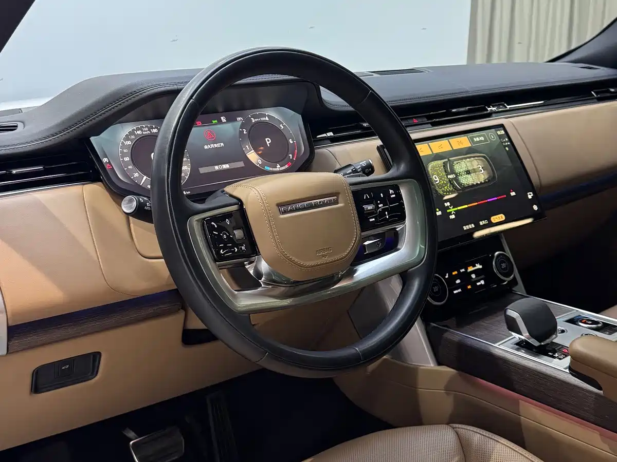 Land Rover Range Rover 2023 2023 3.0 L6 360PS Golden Age Edition