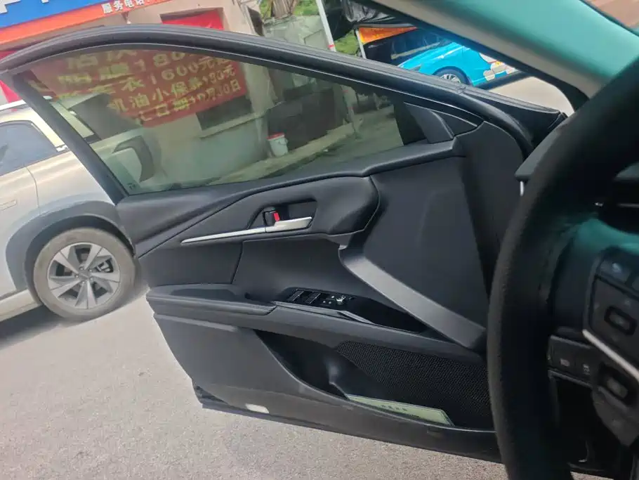 Toyota Camry 2025 2024 2.0E Elite Edition