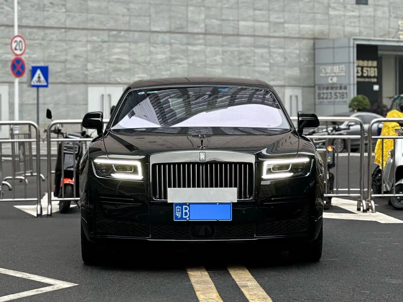 Rolls-Royce Ghost 2023 2022 6.7T Black Badge