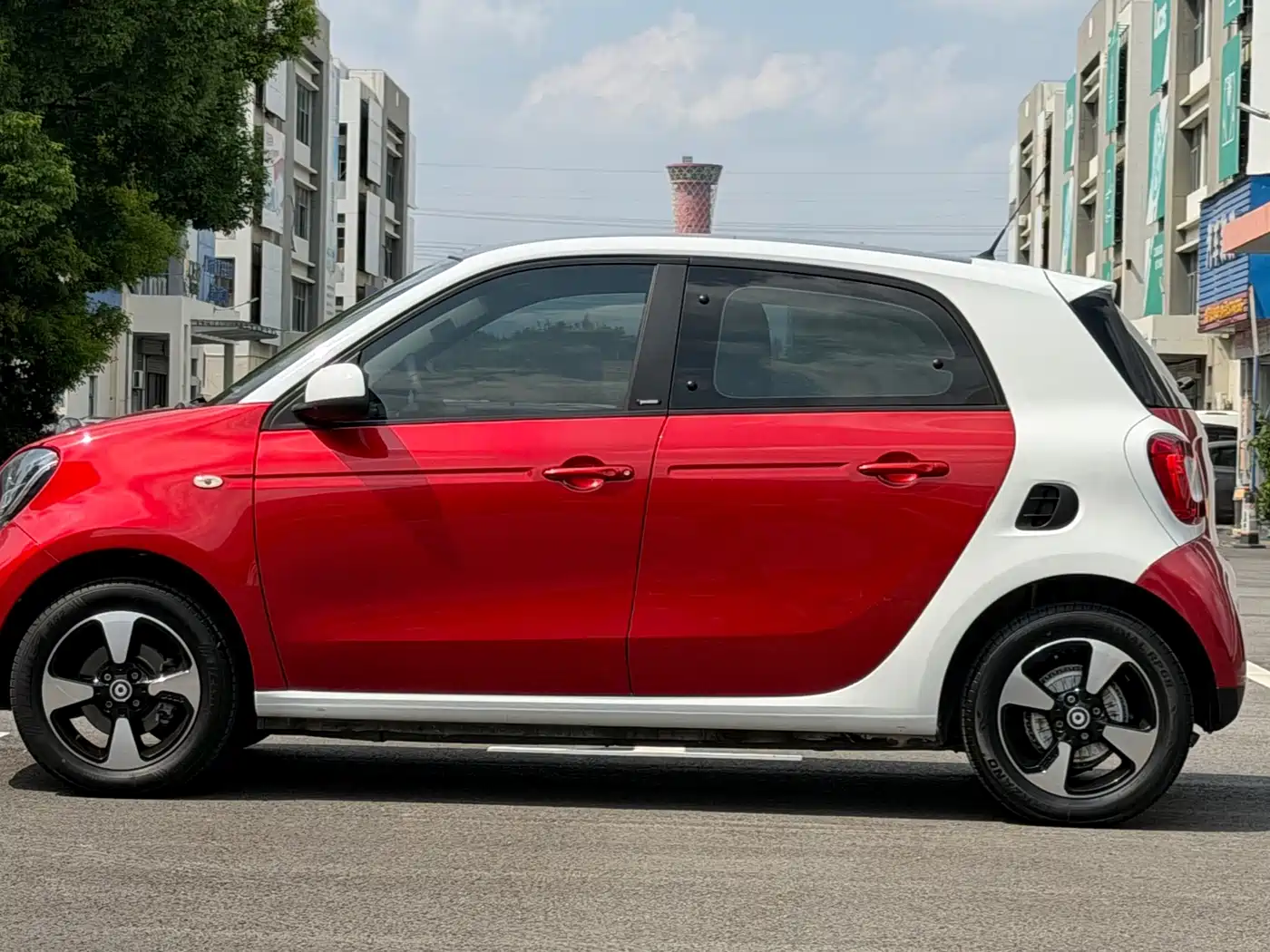 smart forfour 2019 2018 1.0L 52kW Passion Edition