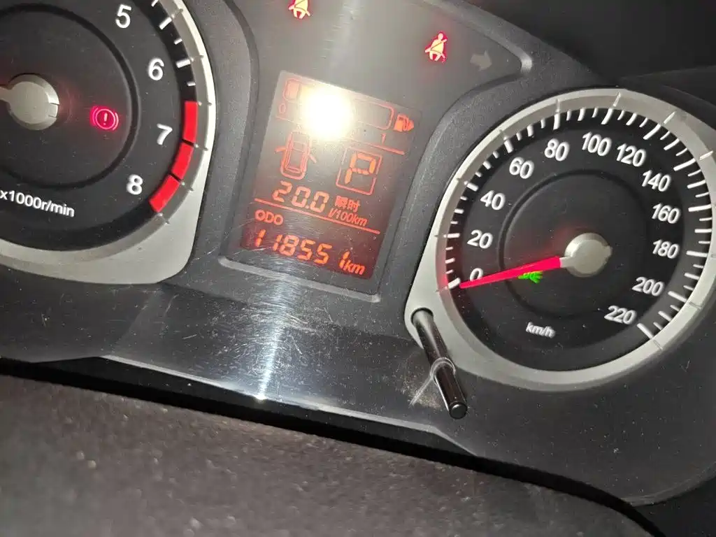 Venucia R50 2014 2013 1.6L Auto Fashion