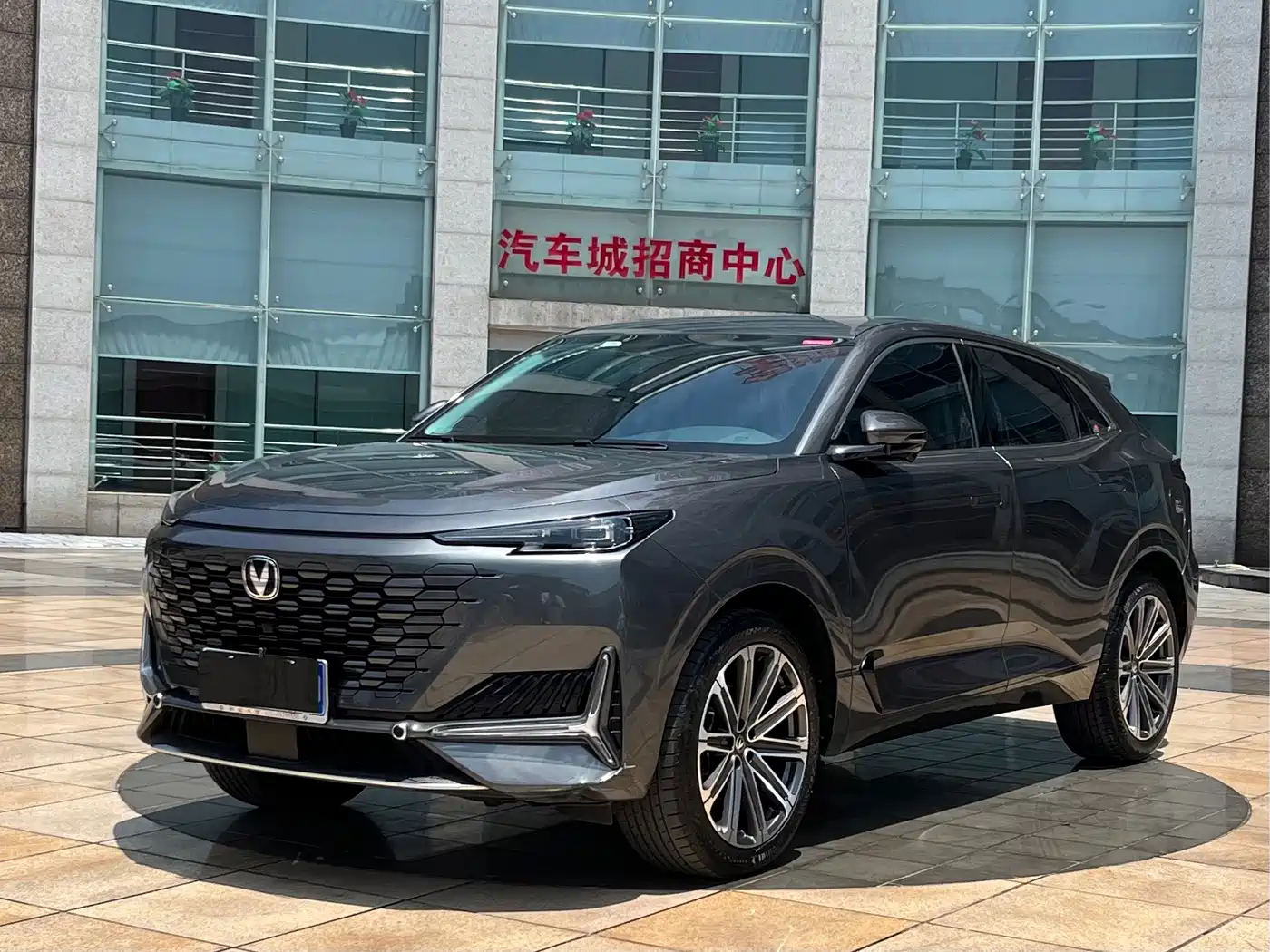 Changan UNI-K 2024 2024 2.0T FWD Global Edition