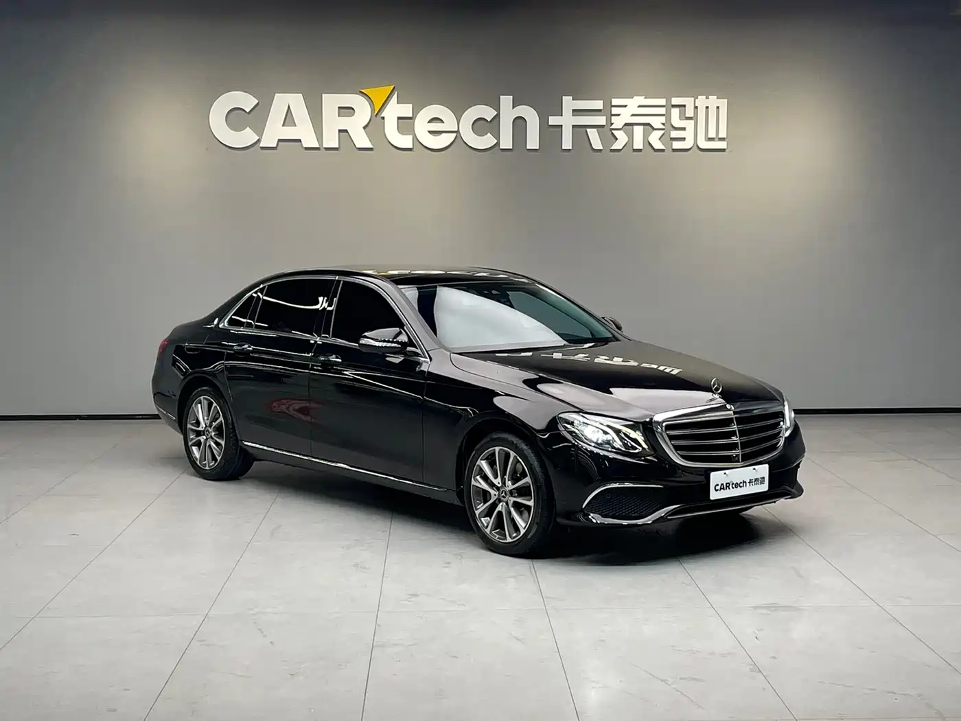 Mercedes-Benz E-Class 2017 E 300 L Luxury фото 3
