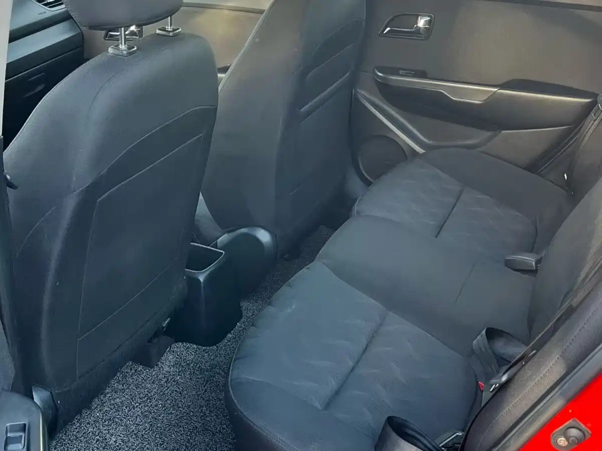 Kia K2 2012 Sedan 1.4L AT GLS Commemorative Edition фото 7
