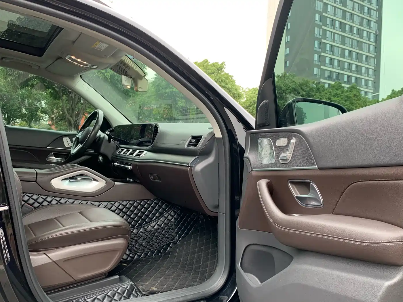 Mercedes-Benz GLE 2020 Facelift GLE 450 4MATIC Luxury фото 16