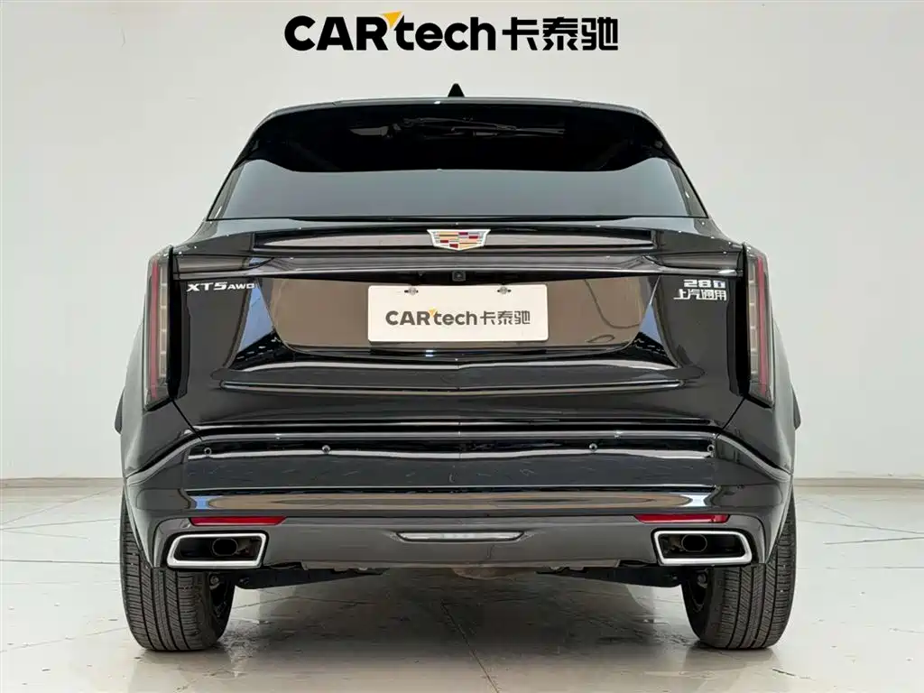CADILLAC XT5