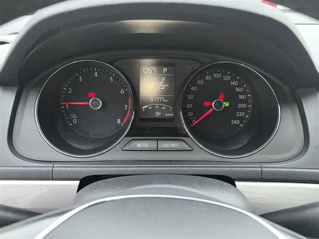 Volkswagen Lavida 2017 1.6L Automatic Comfort Edition фото 12