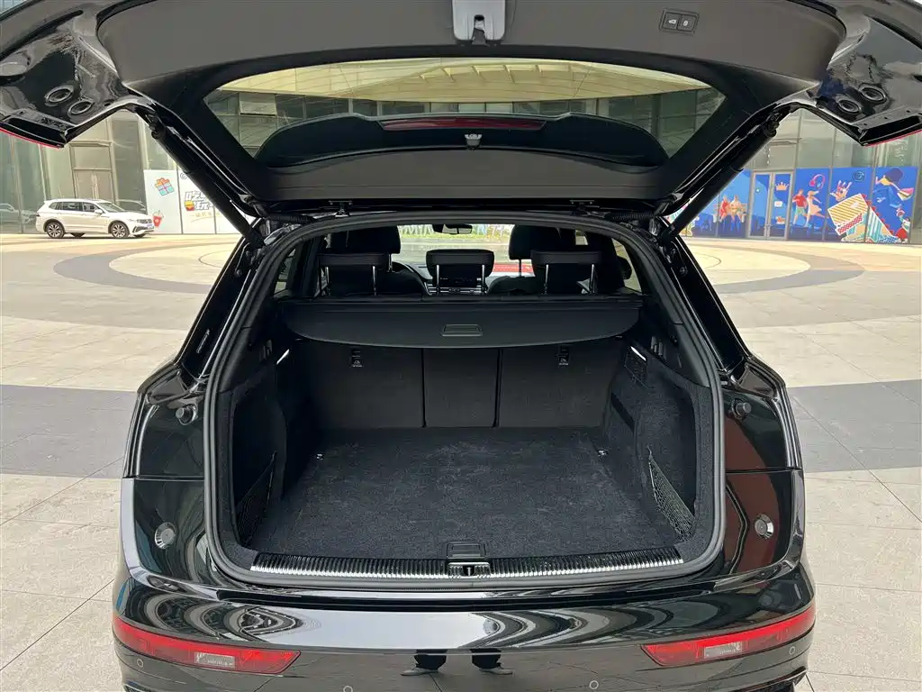 Audi Q5L 2023 40T Luxury Dynamic фото 27