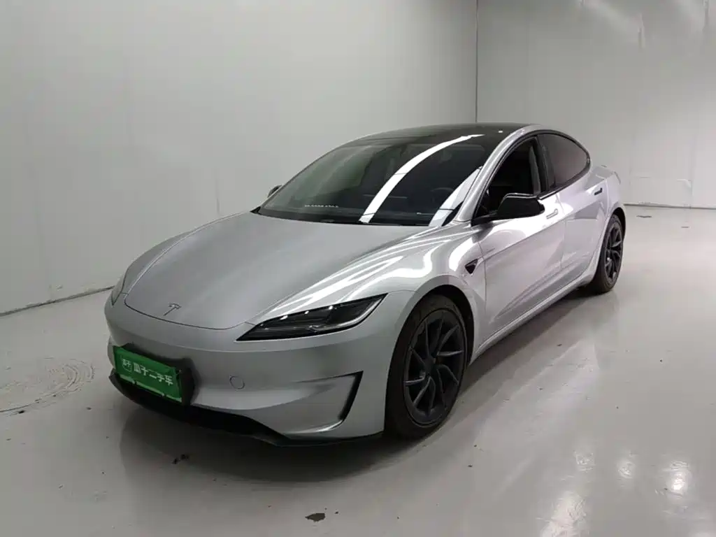 Tesla Model 3 2024 High-Performance All-Wheel Drive Edition