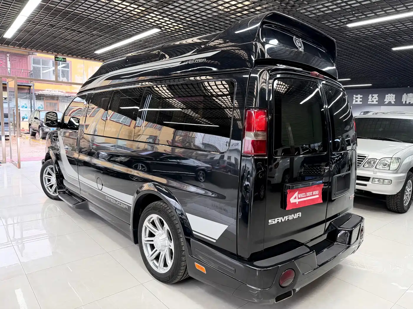 GMC Savana 2016 2016 5.3L G660S 4WD Prestige Skylight Edition