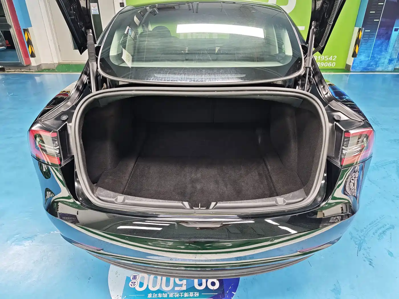 Фото 15 - Tesla Model 3
