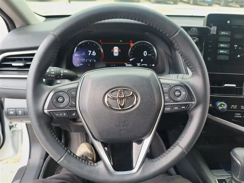Toyota Camry 2021 2.5G Luxury Edition фото 11