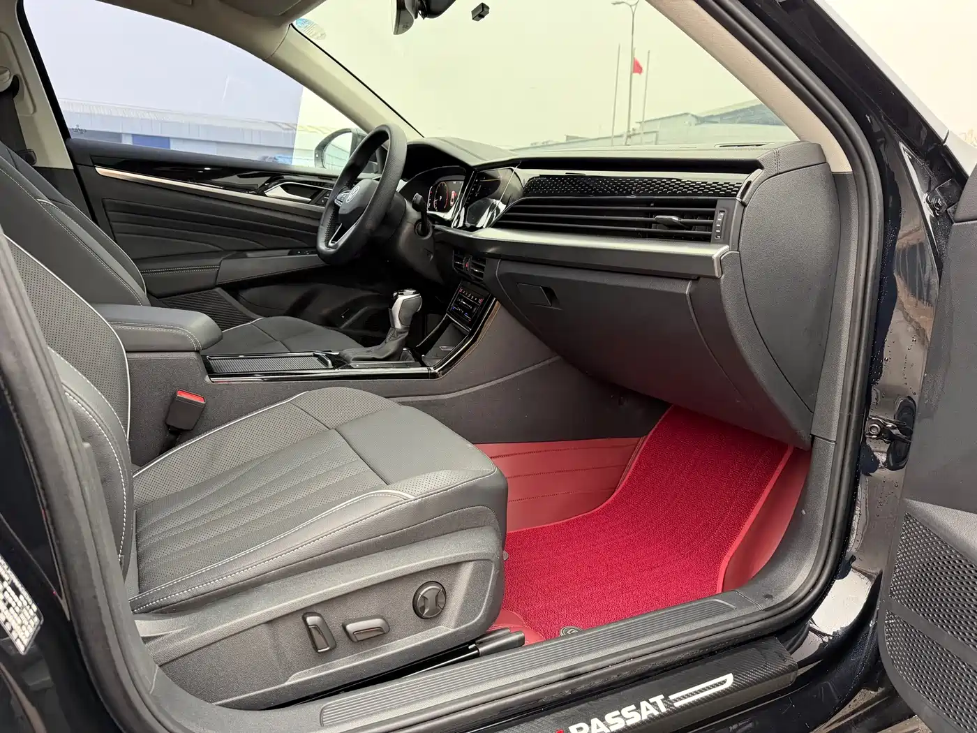 Volkswagen Passat 2024 330TSI Elite Edition фото 31