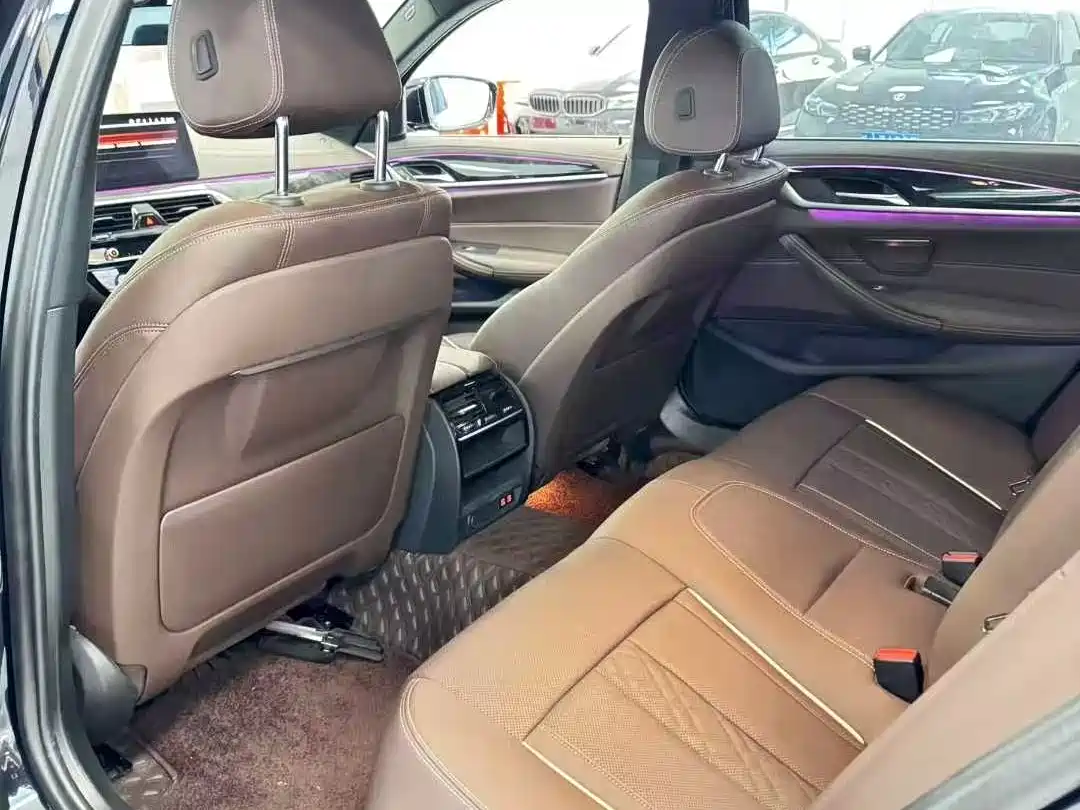 BMW 5 Series 2022 525Li M Sport Package фото 6