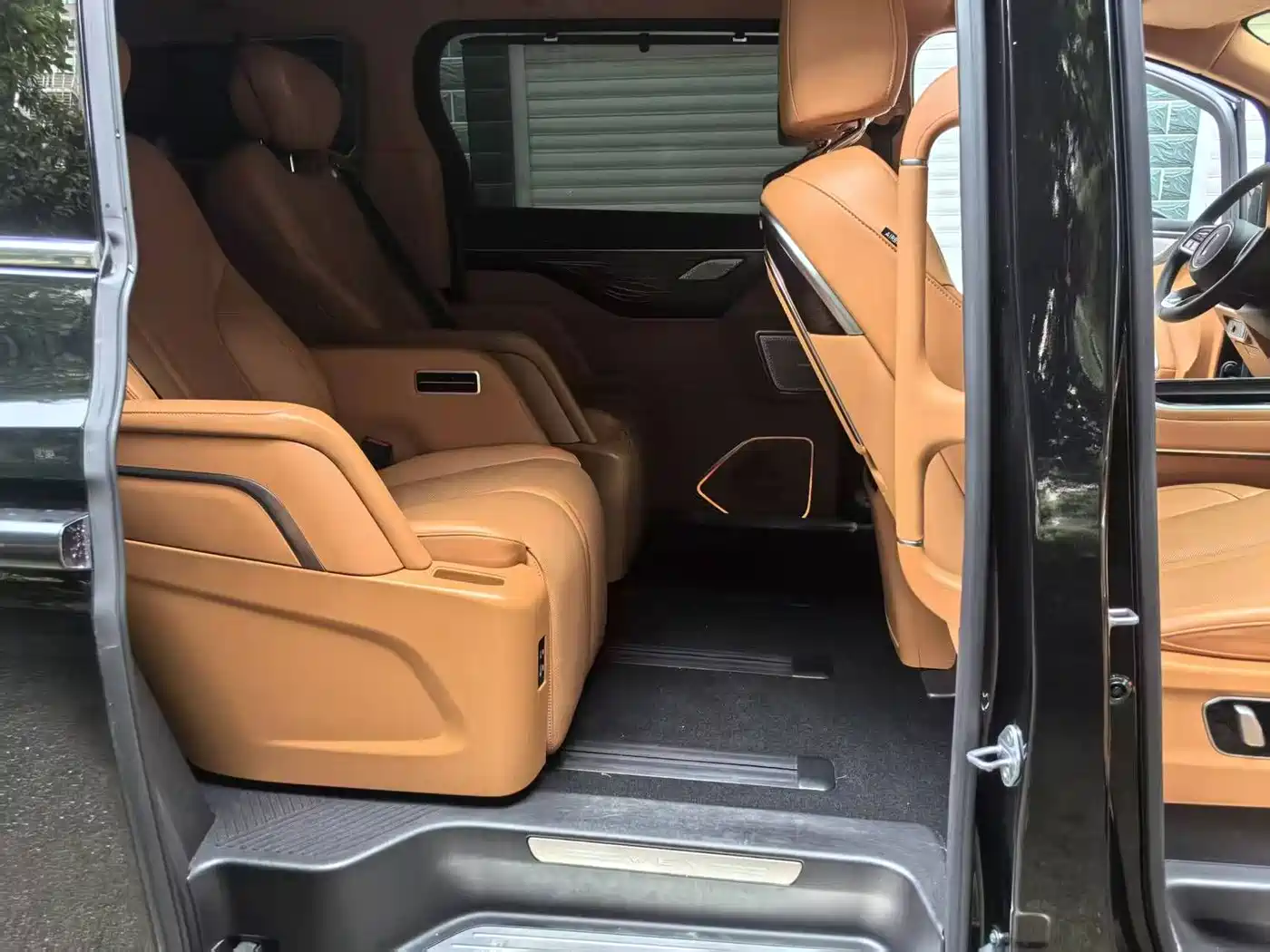 WEY Alpine 2024 2023 AWD Executive Long Wheelbase