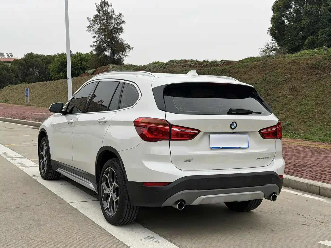 BMW X1 2019 xDrive20Li Premium Model фото 7