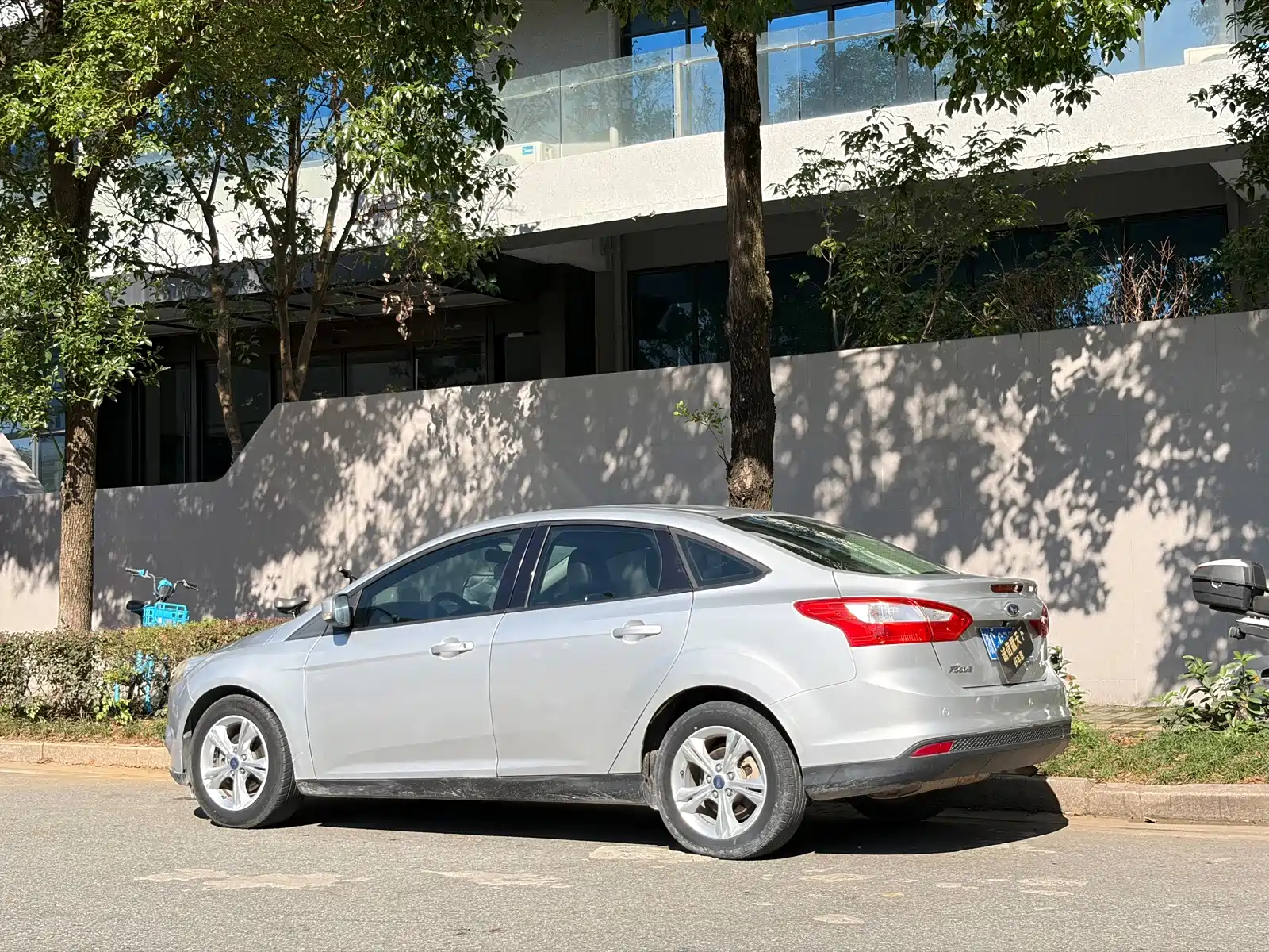 Фото 13 - Ford Focus
