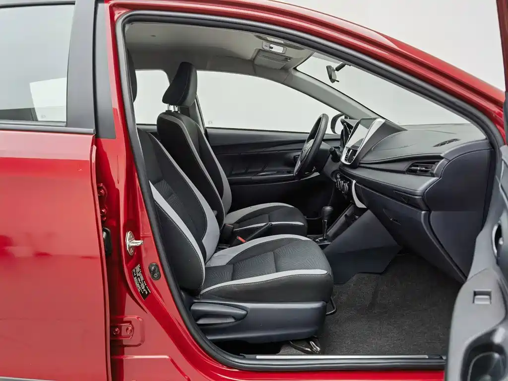 صورة 23 - Toyota YARiS L Zhi Xuan