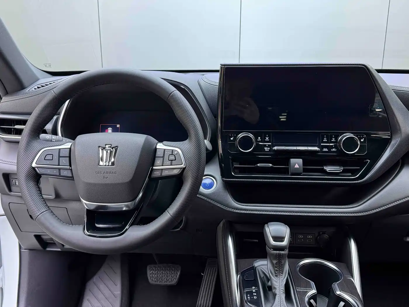Toyota Crown Kluger 2021 2.5L HEV 4WD Premium фото 14