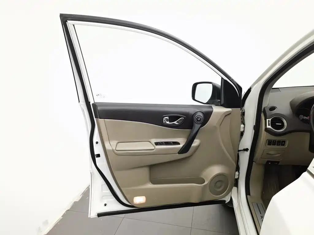 Renault Koleos (Import) 2013 2013 2.5L 4WD Comfort Edition