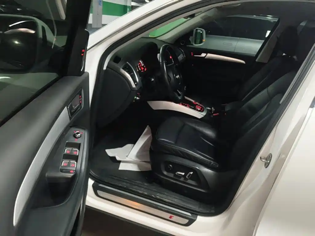 Audi Q5 (Import) 2016 2013 45 TFSI quattro Sport