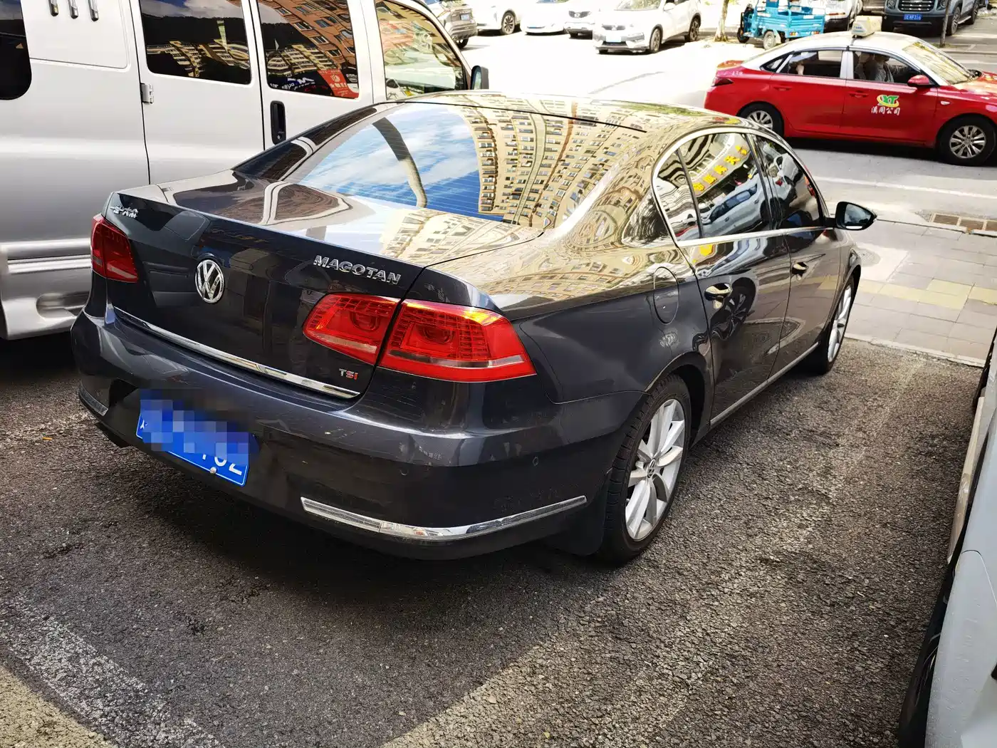 Volkswagen Magotan 2012 2012 Facelift 1.8TSI Luxury
