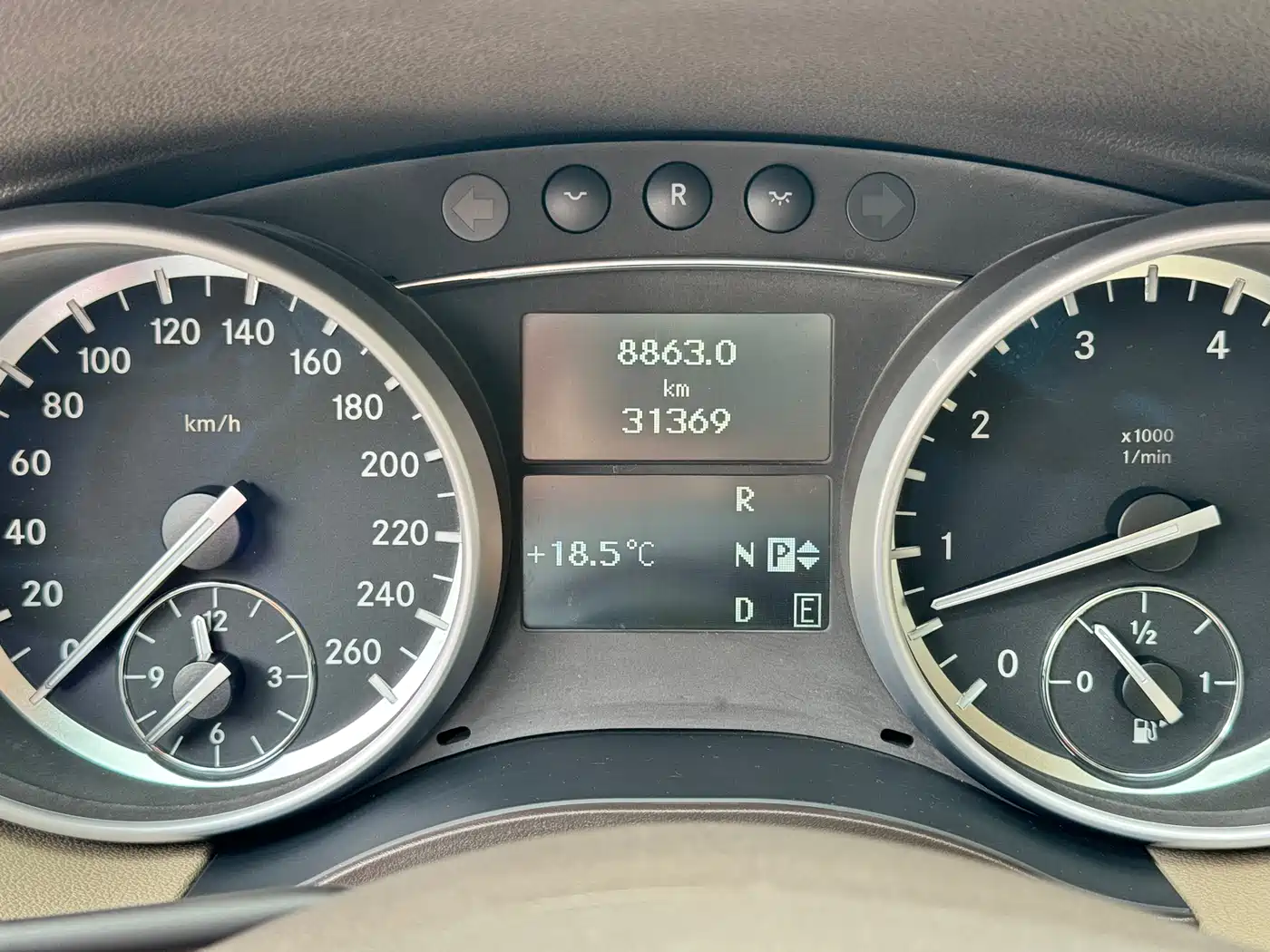 Mercedes-Benz R-Class 2010 R 500 L 4MATIC Grand Edition фото 19