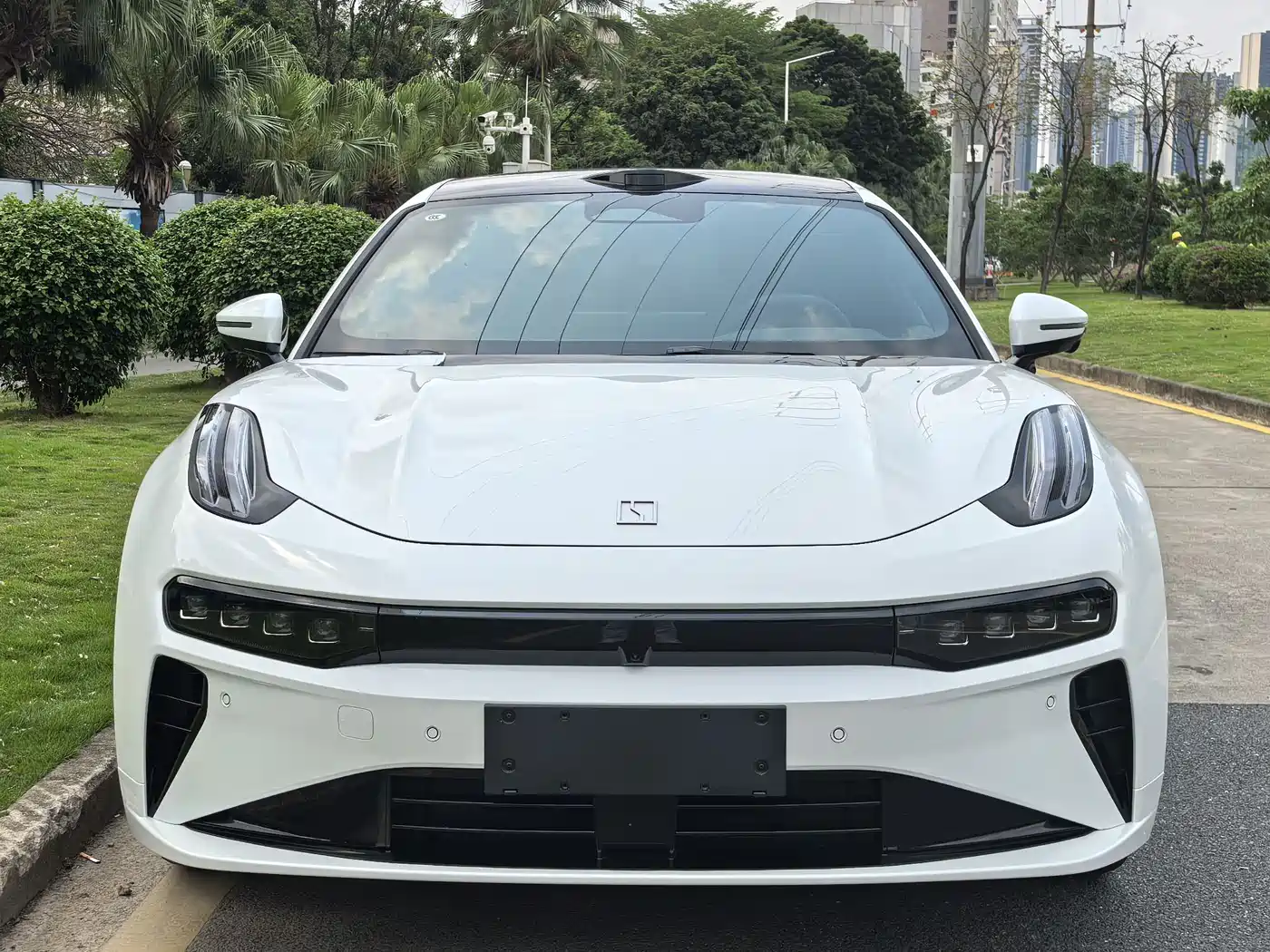 ZEEKR EXTREME KRYPTON 001