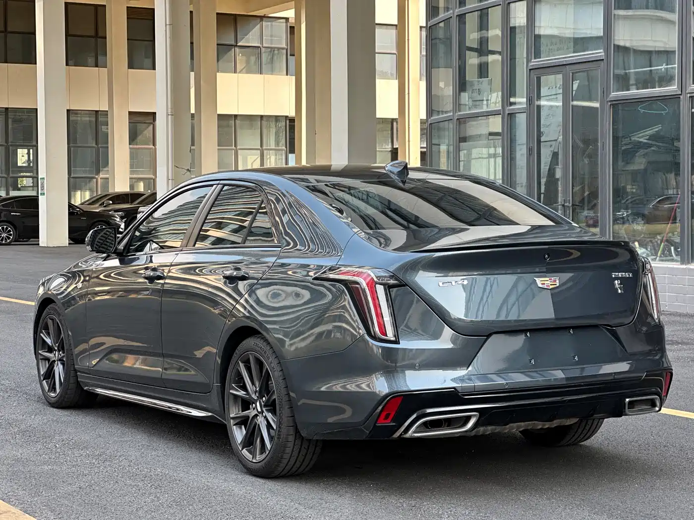 CADILLAC CT4