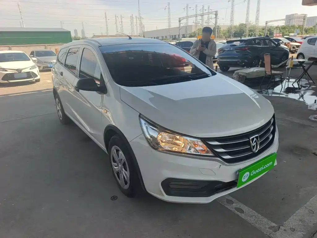 Baojun 310W 2017 2017 1.2L Manual Value Edition (China V)