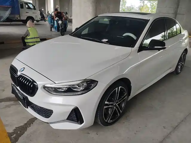BMW 1 Series 2021