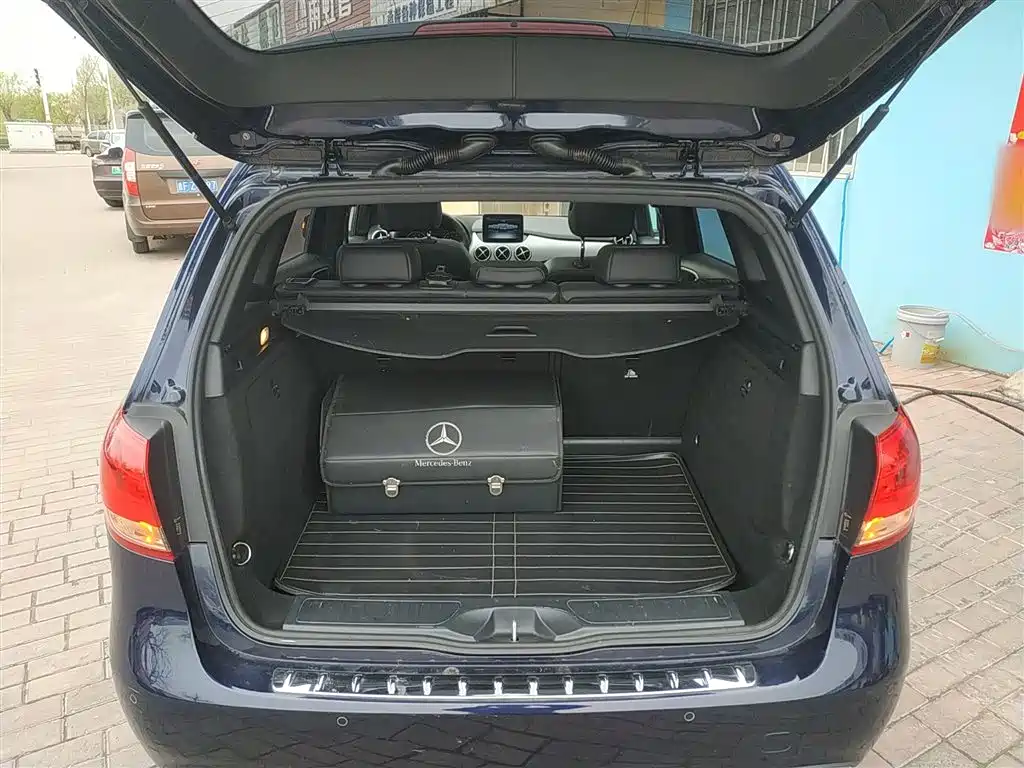 Mercedes-Benz B-Class 2018 B 200 Sport фото 19