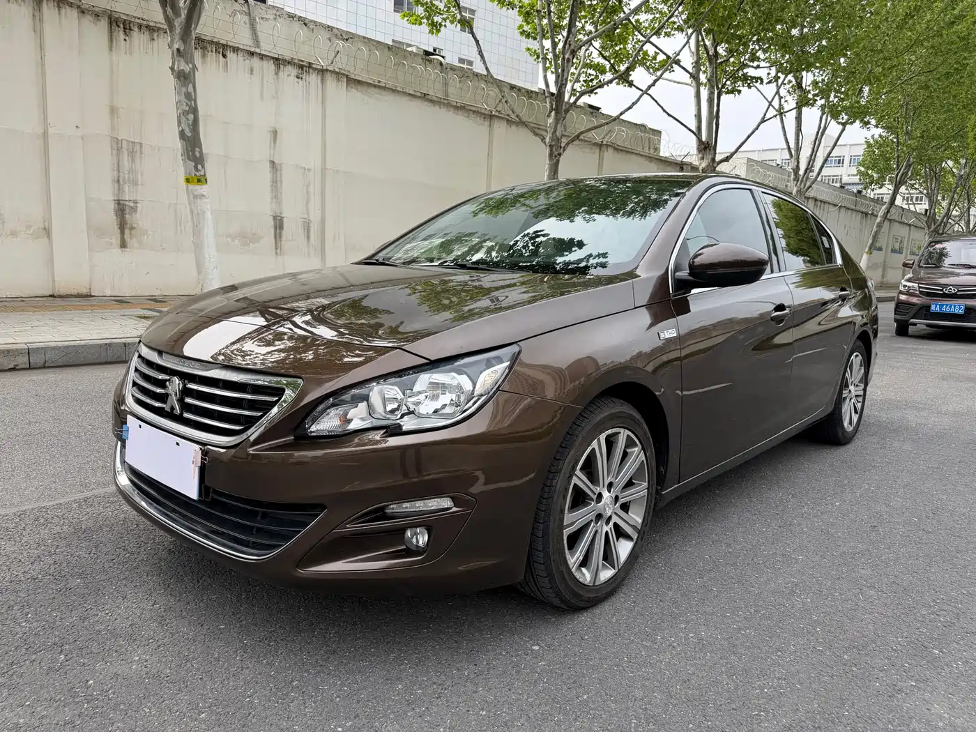 Peugeot 408 2015 Model 1.2T Automatic Luxury Edition