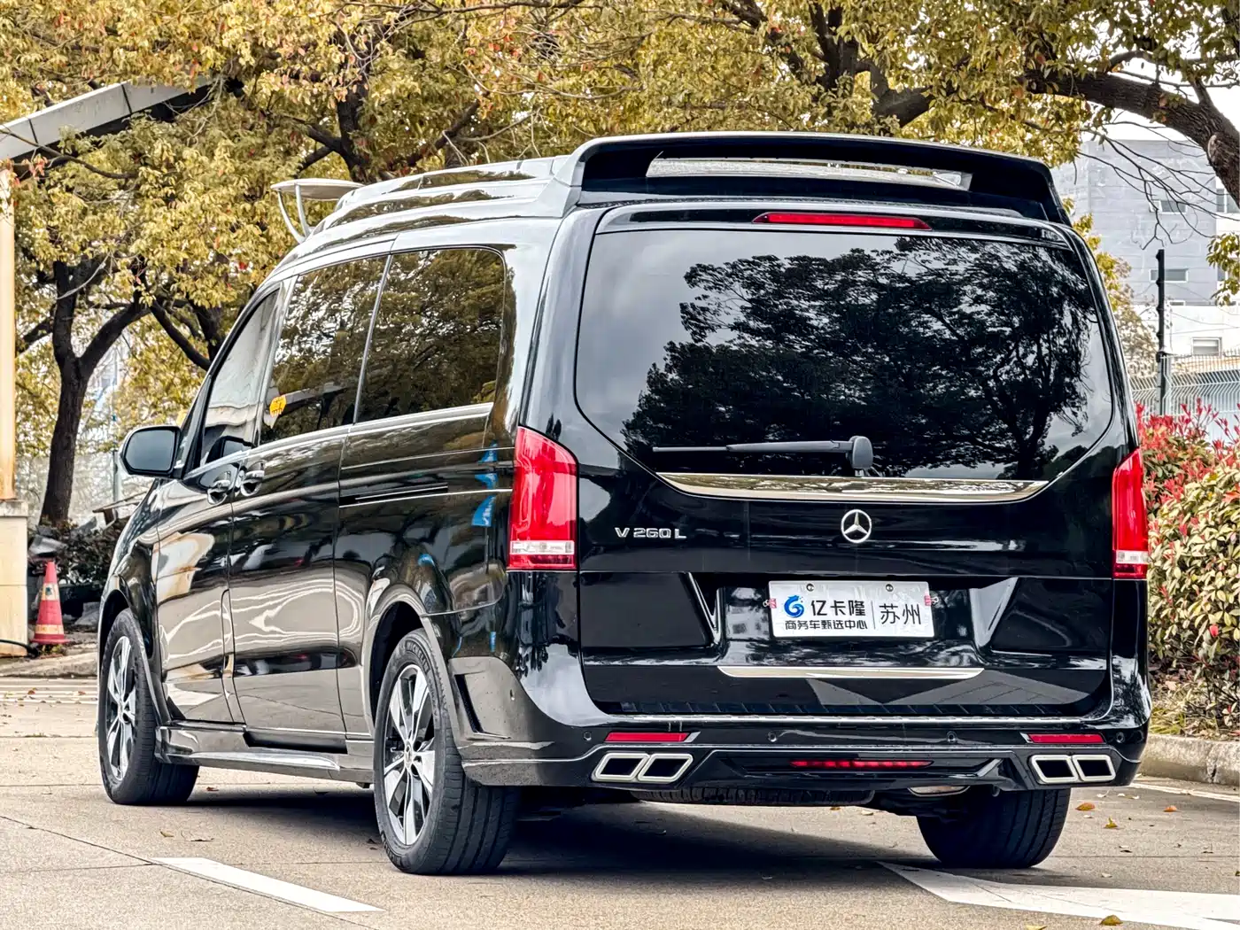 MERCEDES-BENZ V CLASS